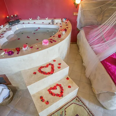 Efes Butik 3* 키라즐리