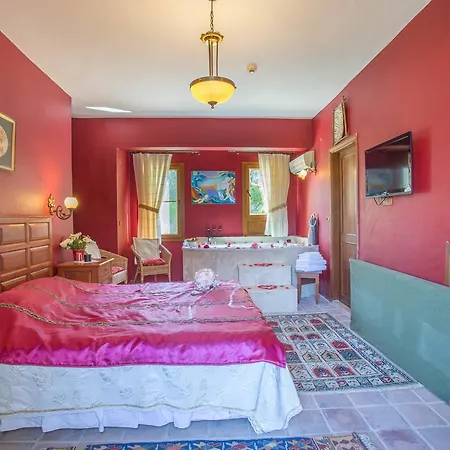 호텔 Efes Butik 3*