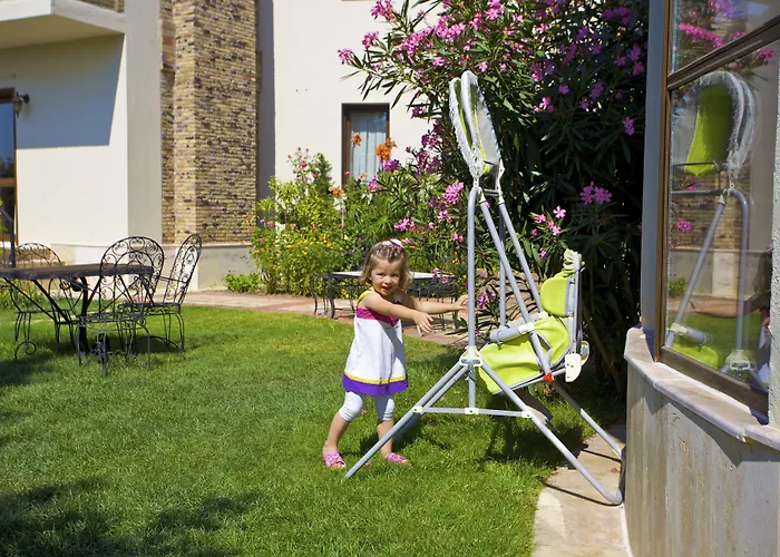 Efes Butik 3* Kirazlı