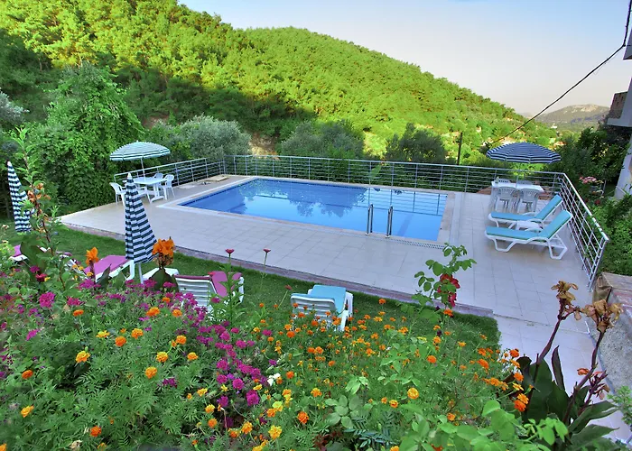 Efes Butik Kirazli (Aegean)